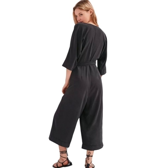 URBAN OUTFITTERS Silence Noise Wide Leg Kimono Wrap Crop Culotte Jumpsuit - Picture 3 of 14